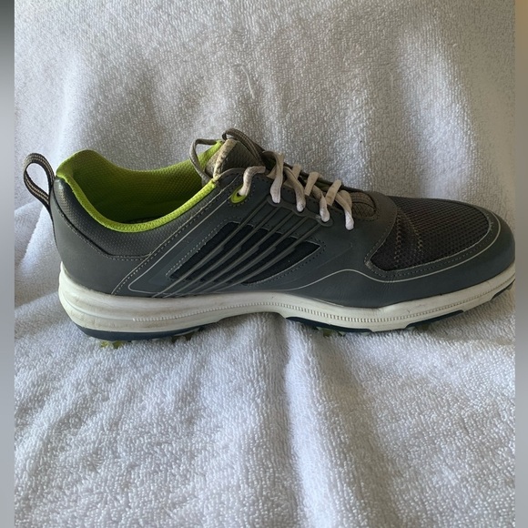 Foot Joy Fury Men’s Golf Shoes Size 9.5 M Gray Green Spikes 51102
Pre Owned - Picture 5 of 13